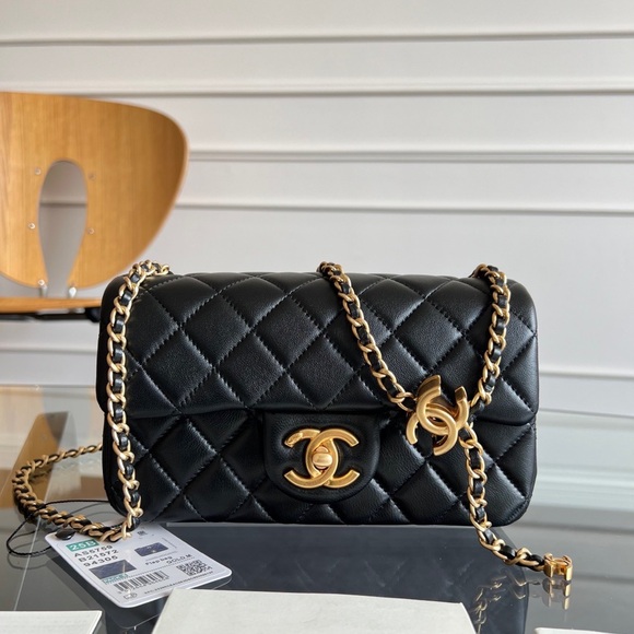 Chanel Black Quilted Crossbody Bag with Gold Chain - Picture 1 of 9